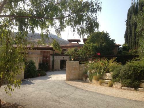 Villa Retreat B&B