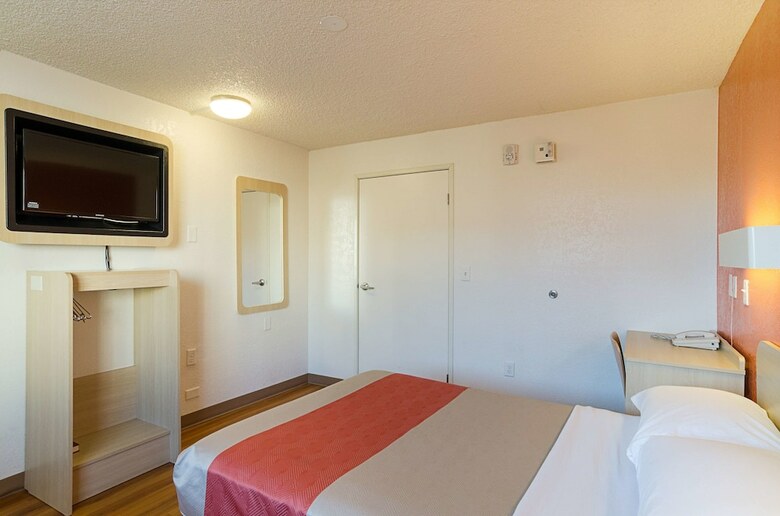 Motel 6 Denver, Co - Federal Boulevard