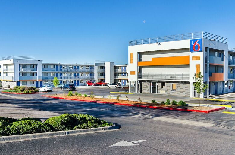 Motel 6 Denver, Co - Federal Boulevard