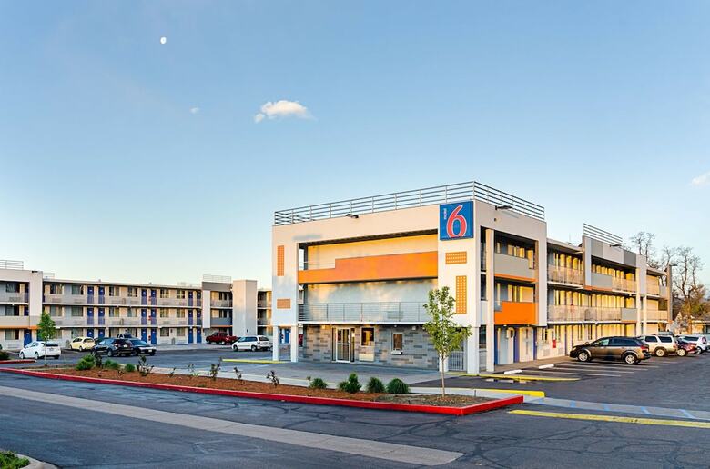 Motel 6 Denver, Co - Federal Boulevard