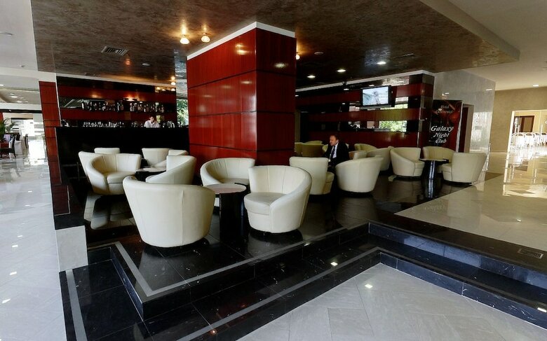 Hotel North Star Continental Resort