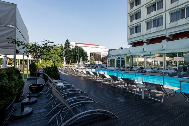 Hotel North Star Continental Resort