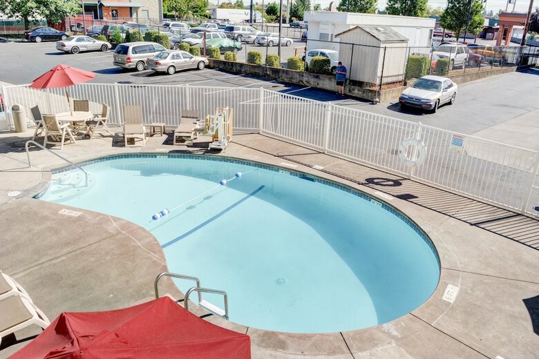 Motel 6 Salem, Or