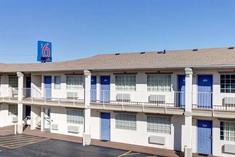 Motel 6 Bowling Green