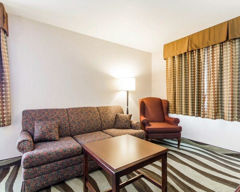 Hotel Quality Inn & Suites Stoughton - Madison South