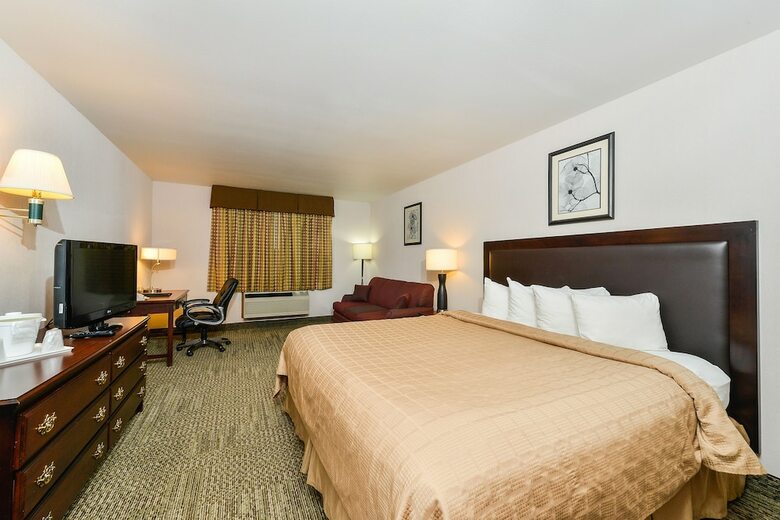 Hotel Quality Inn & Suites Stoughton - Madison South