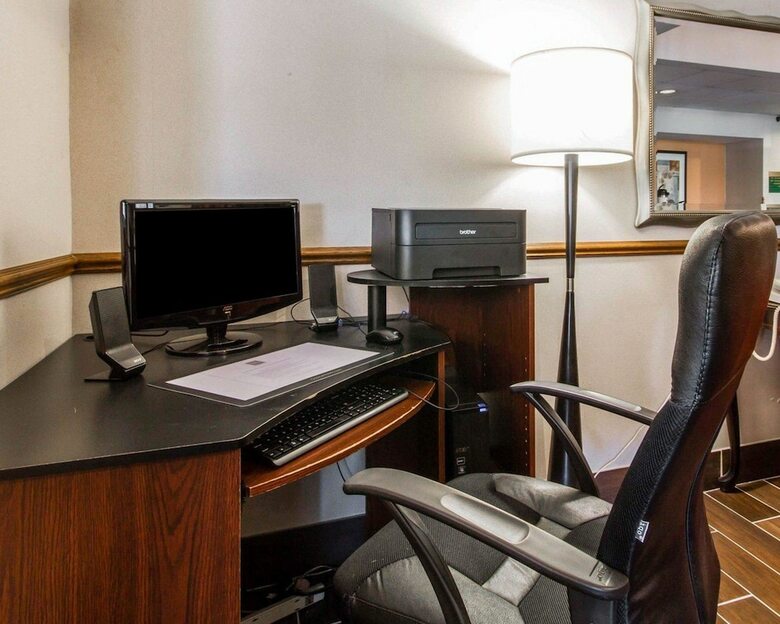 Hotel Quality Inn & Suites Stoughton - Madison South
