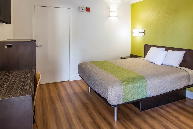 Motel 6 King City Ca
