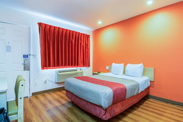 Motel 6 Bakersfield, Ca - Airport