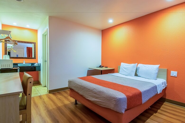 Motel 6 Bakersfield, Ca - Airport