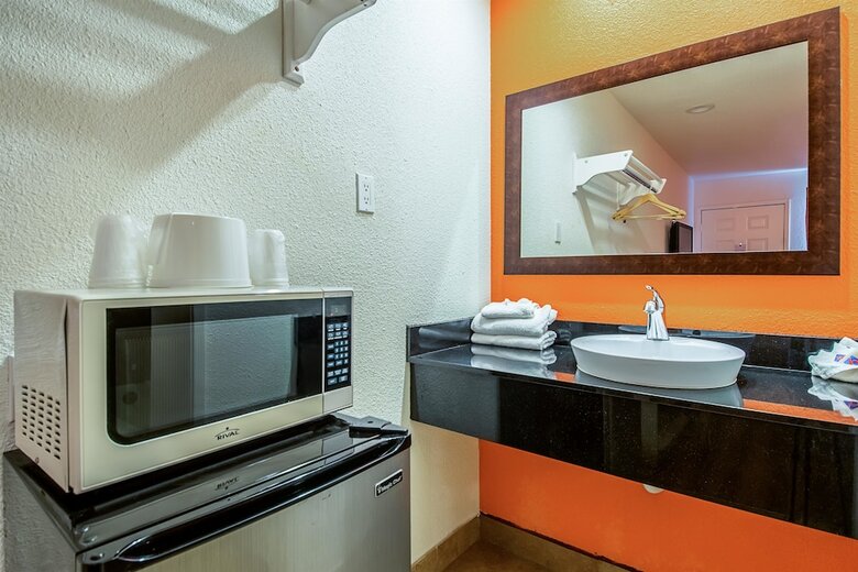 Motel 6 Bakersfield, Ca - Airport