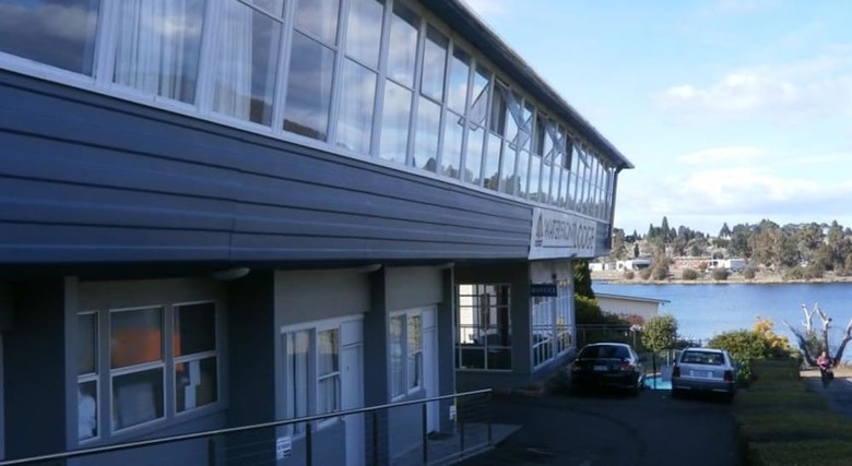 Waterfront Lodge Motel