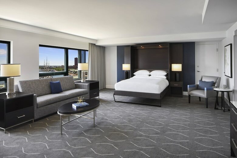 Renaissance Baltimore Harborplace Hotel