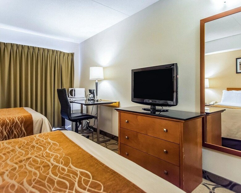 Hotel Comfort Inn East