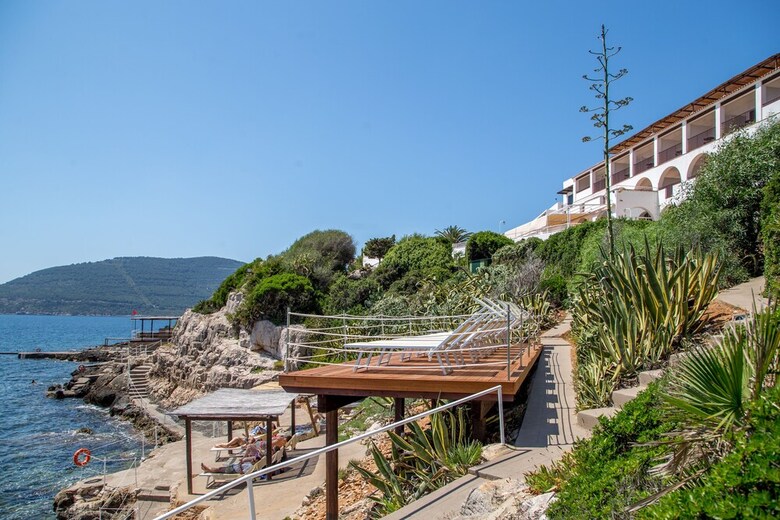 El Faro Hotel & Spa