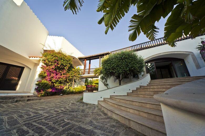 El Faro Hotel & Spa
