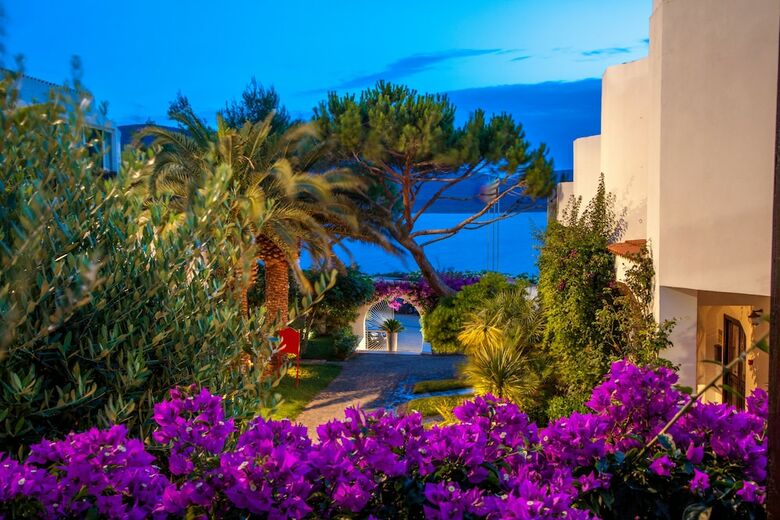 El Faro Hotel & Spa