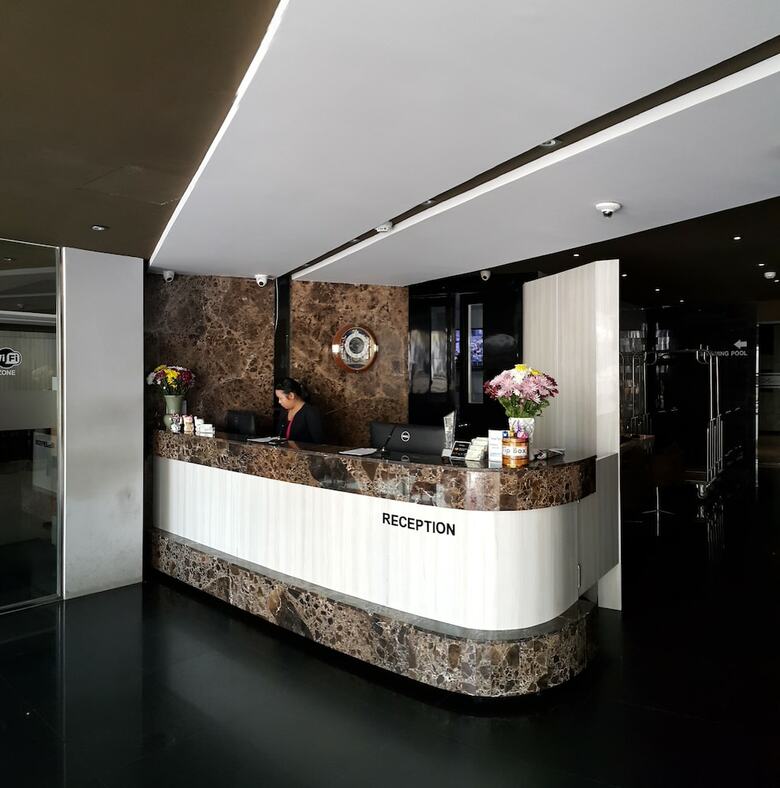 Hotel Serenotel Pattaya Beach Front