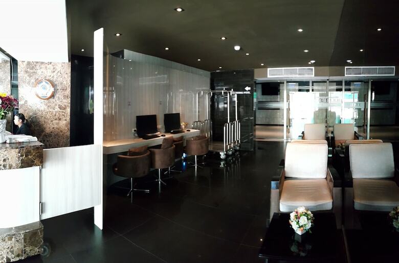 Hotel Serenotel Pattaya Beach Front