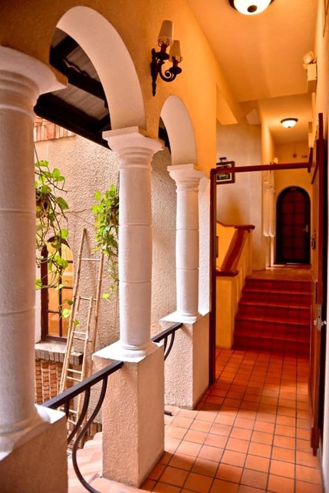 Cam Ly Boutique Apartment & Hotel