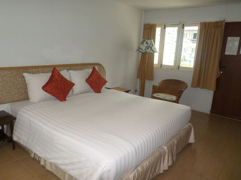 Hotel Nautical Inn