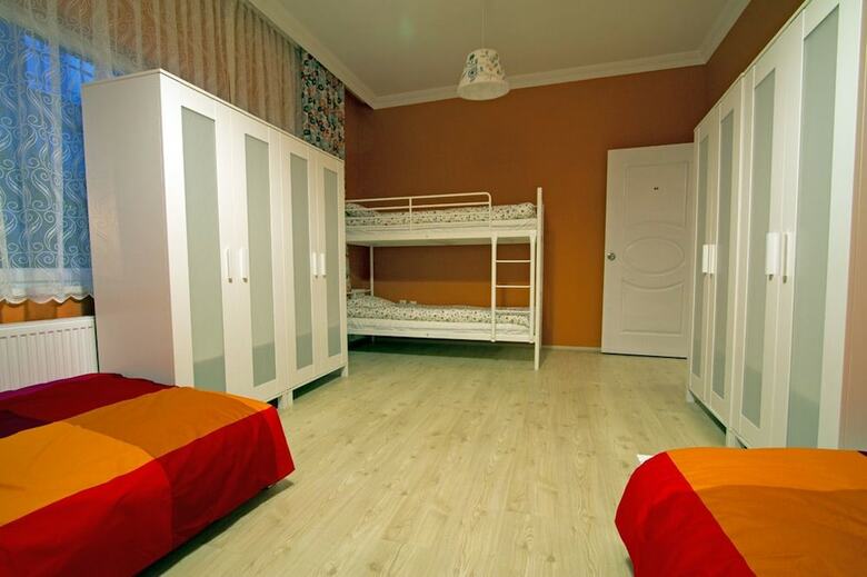 Hostal Deeps Hostel