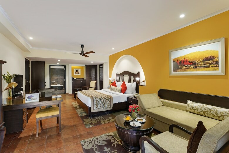 Hotel Aloha On The Ganges