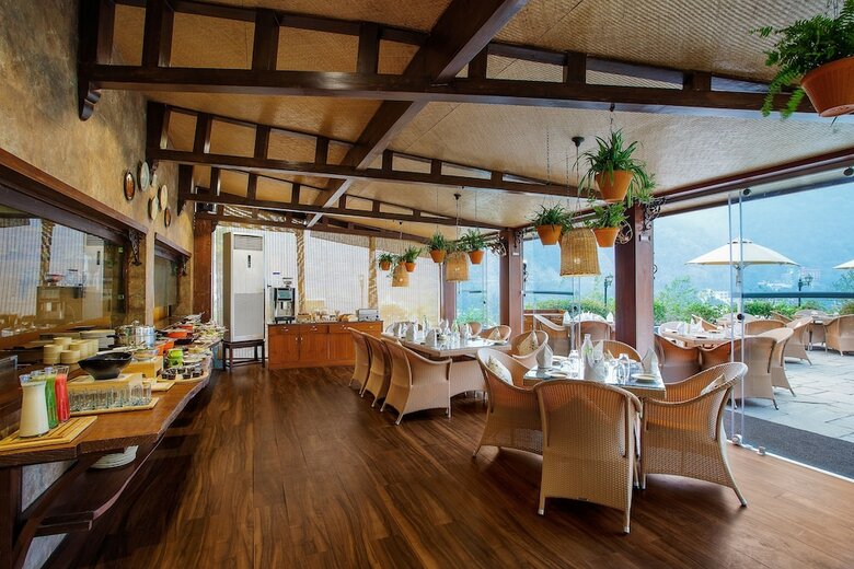 Hotel Aloha On The Ganges