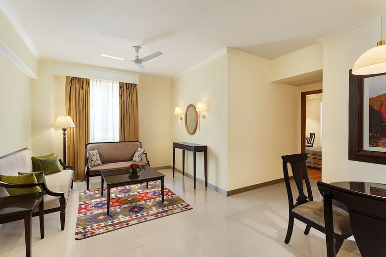 Hotel Aloha On The Ganges