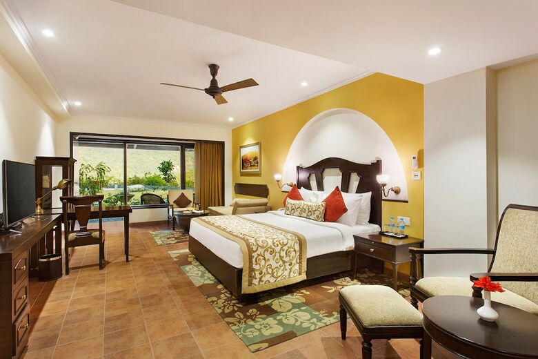 Hotel Aloha On The Ganges