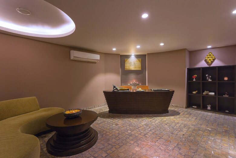 Hotel Aloha On The Ganges