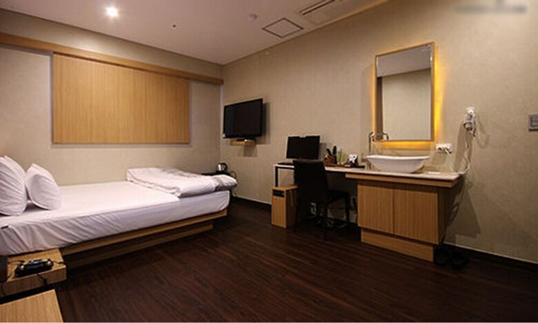 Nampo Comma Hotel