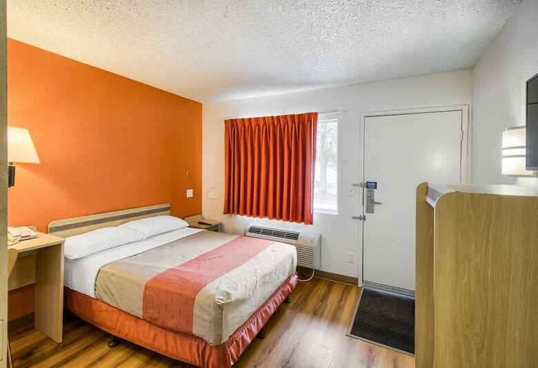 Motel 6 Everett, Wa - South
