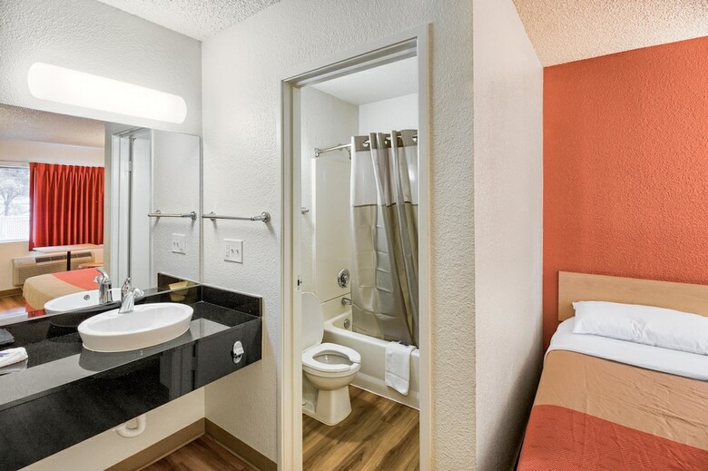 Motel 6 Everett, Wa - South