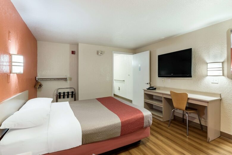 Motel 6 Newport News, Va