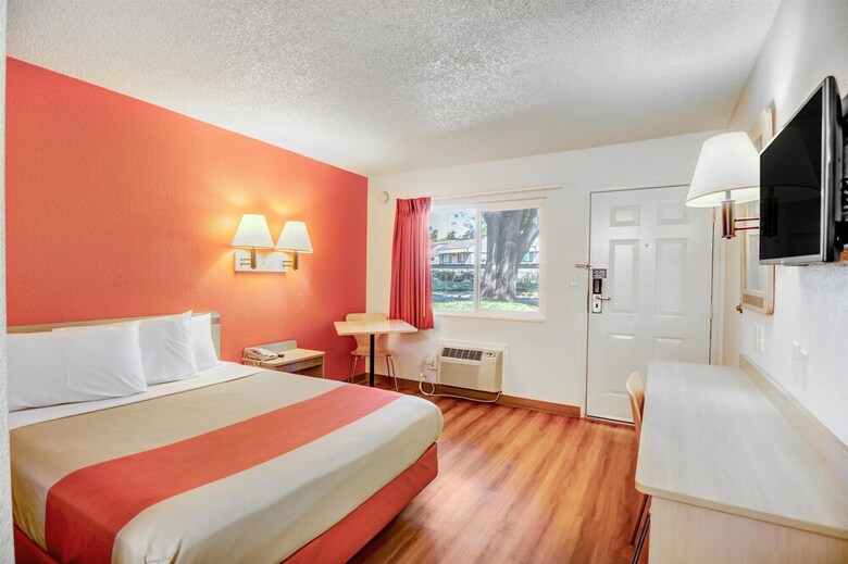 Motel 6 Stockton, Ca - North