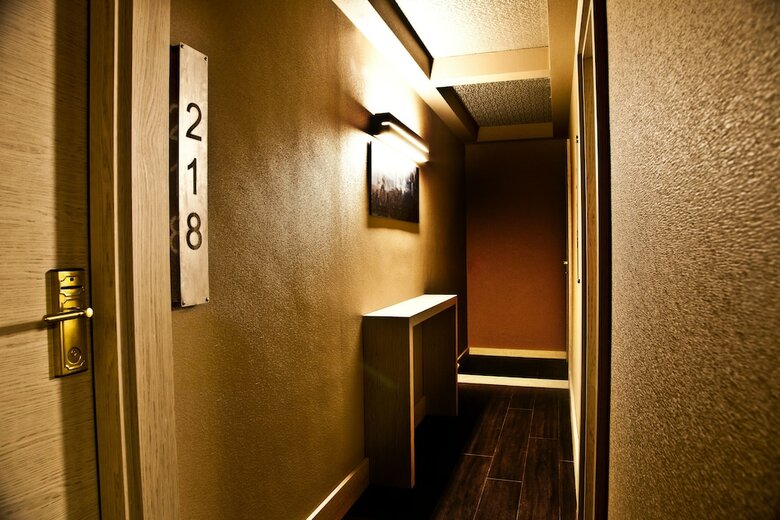 Corso 12 Rooms And Suites