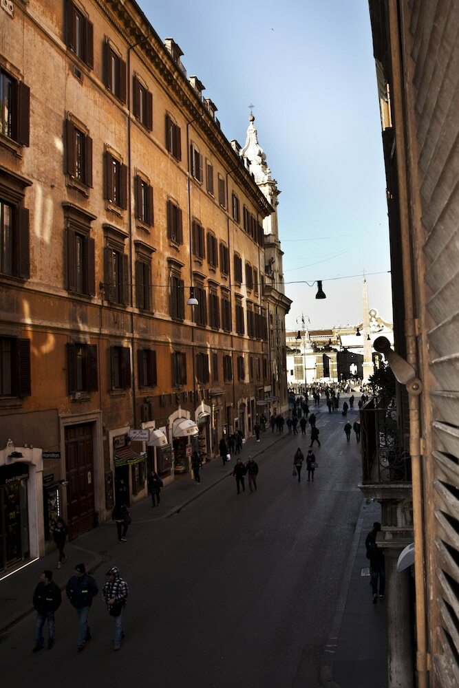 Corso 12 Rooms And Suites