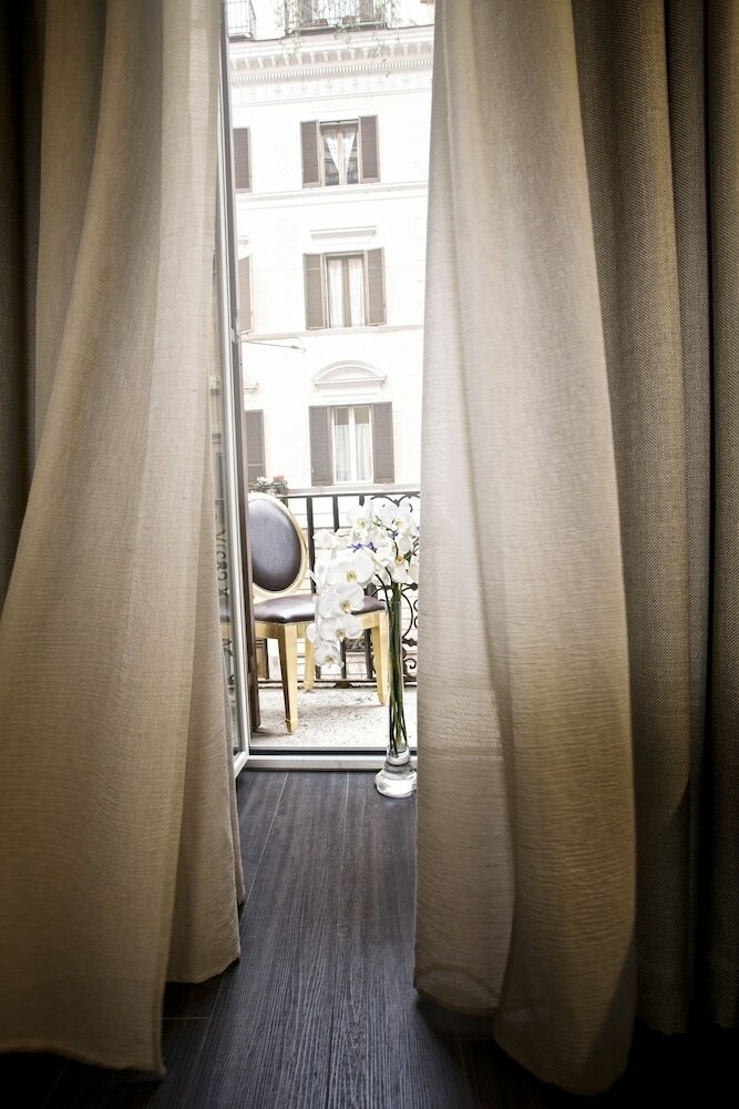 Corso 12 Rooms And Suites