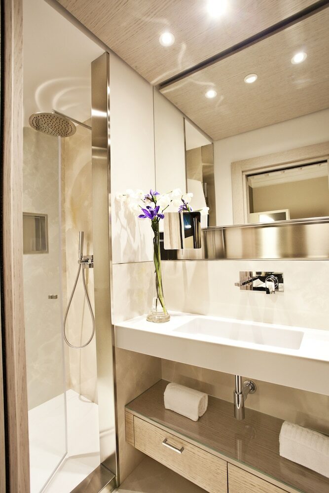Corso 12 Rooms And Suites