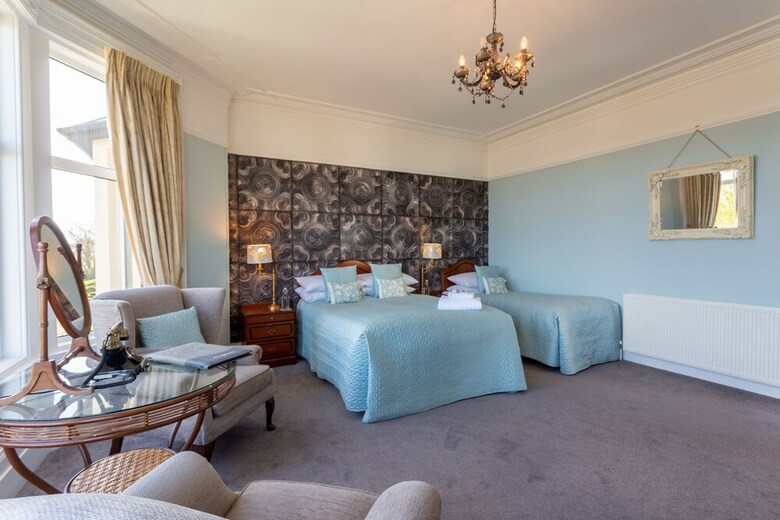 Hotel Shelleven House
