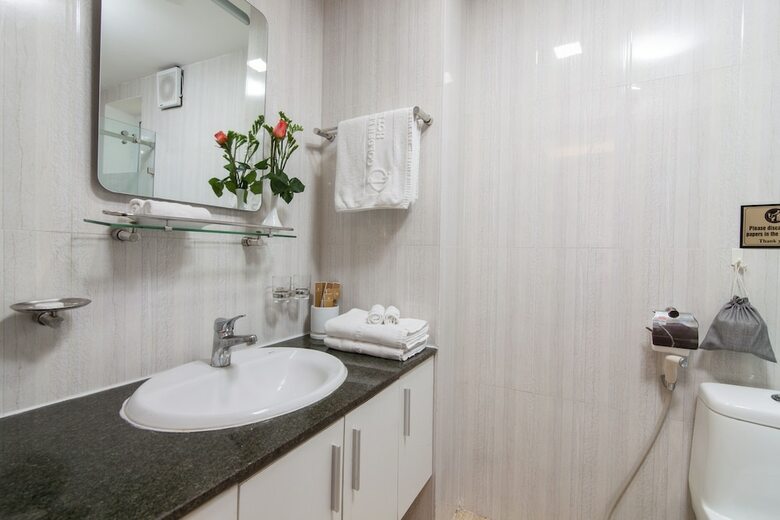 Golden Legend Diamond Hotel