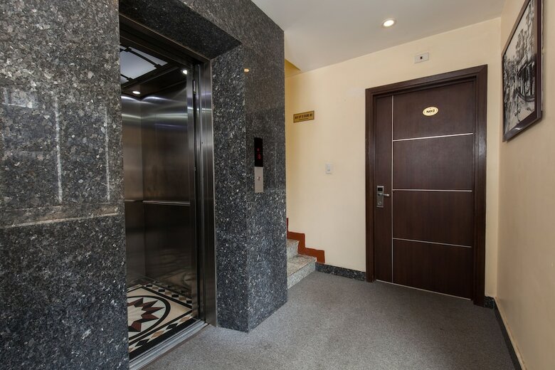 Golden Legend Diamond Hotel