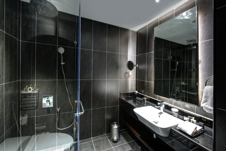 Dukes The Palm, A Royal Hideaway Hotel