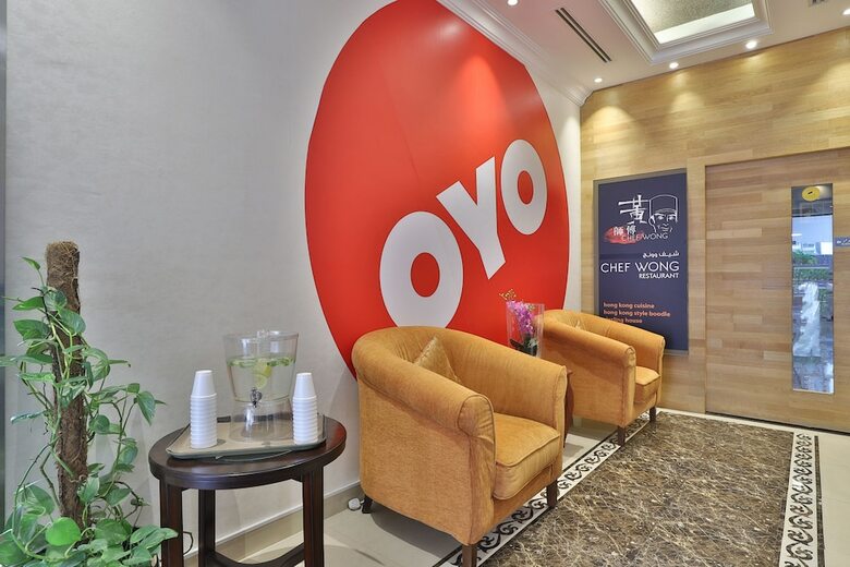 Oyo 101 Click Hotel