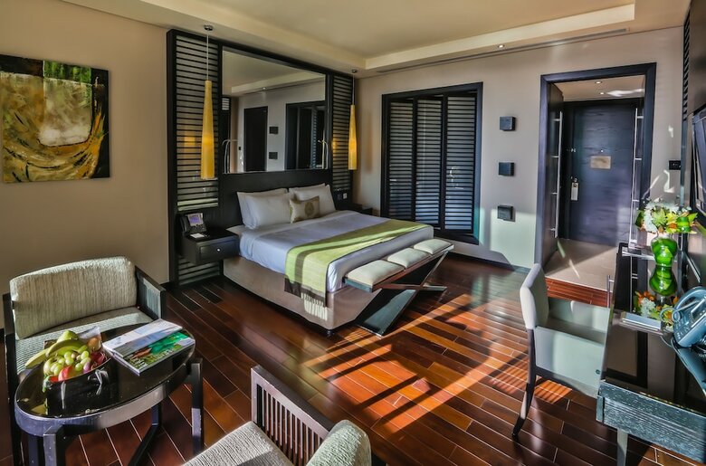 Rixos The Palm Hotel & Suites - Ultra All Inclusive