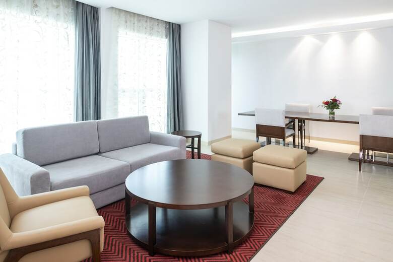 Hotel Four Points By Sheraton Sharjah