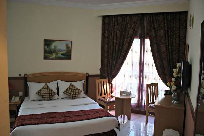 Oyo 165 San Marco Hotel