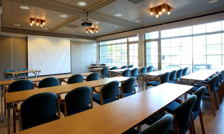 Thon Hotel Br�nn�ysund