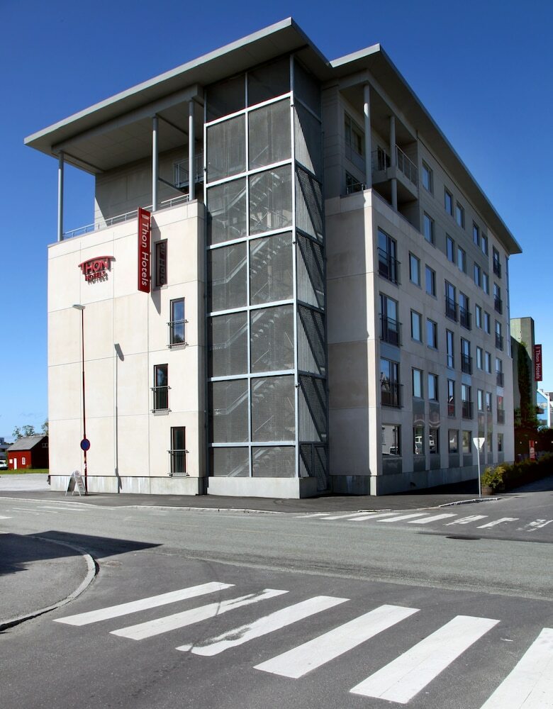 Thon Hotel Br�nn�ysund